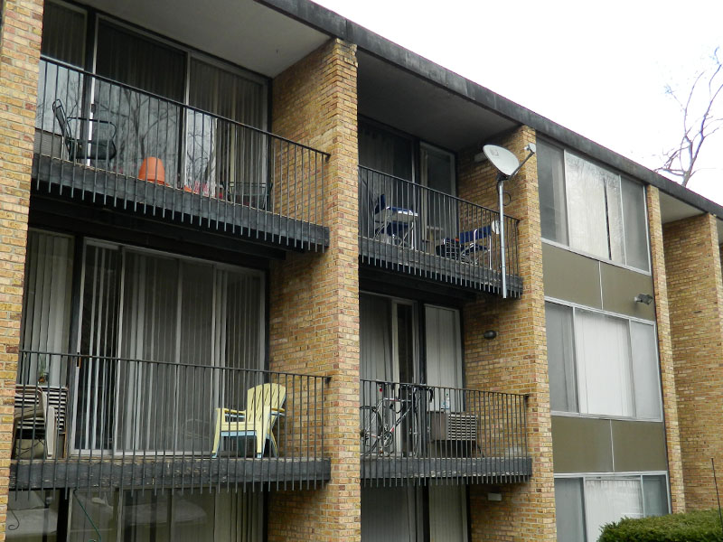 3-Bedroom at 820 Fuller (River View)