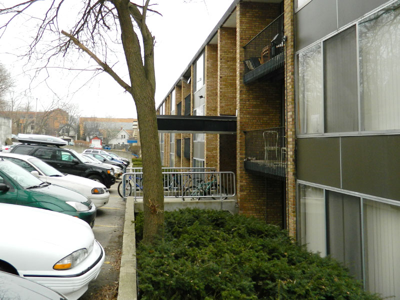 3-Bedroom at 820 Fuller