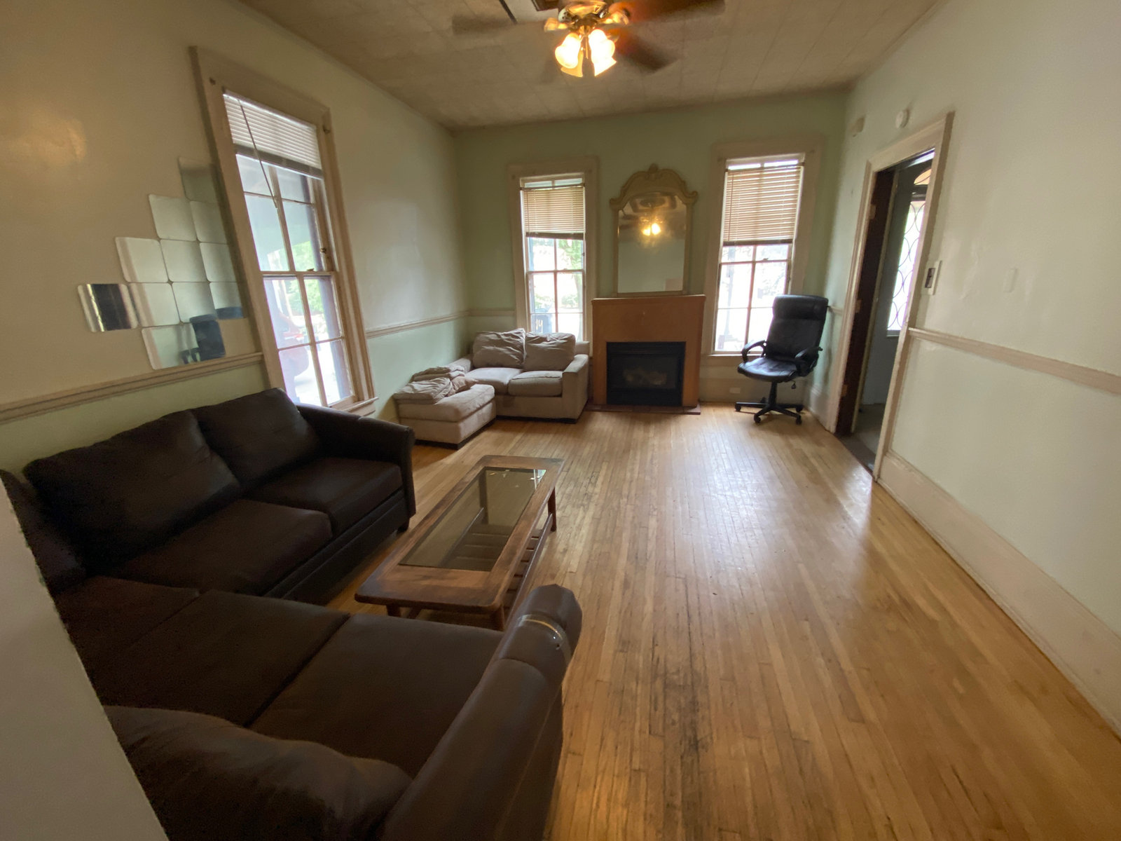 6-Bedroom at 314 E William