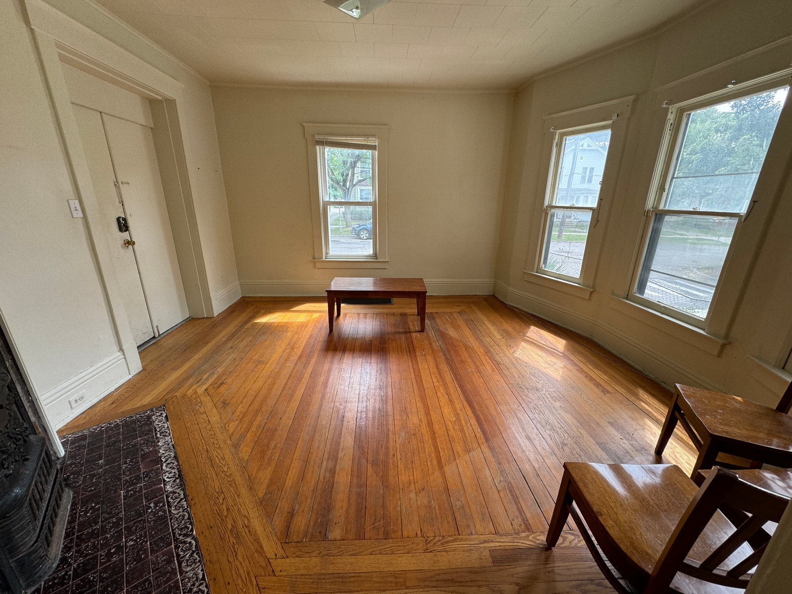 1-Bedroom at 325 E Jefferson