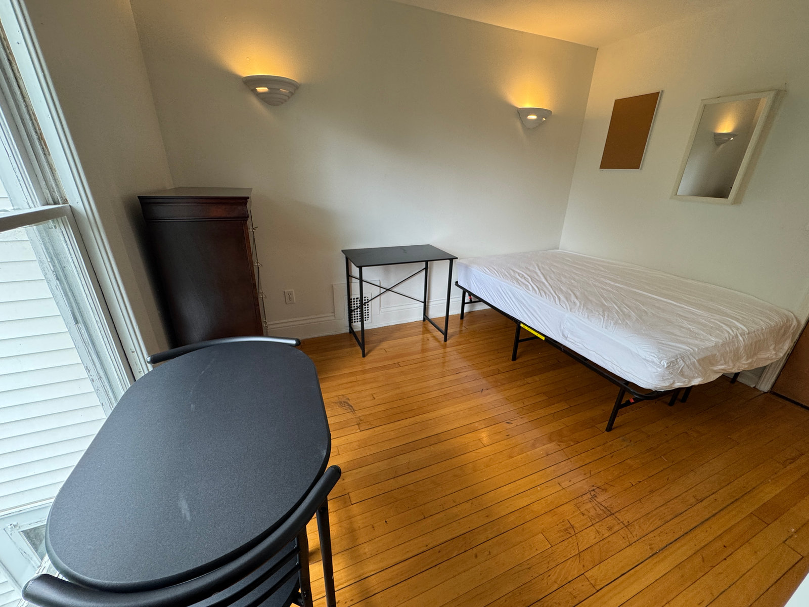 Apartment at 432 Hamilton