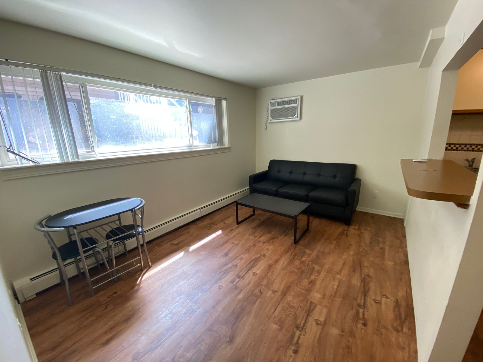 Apartment at 607 Hill