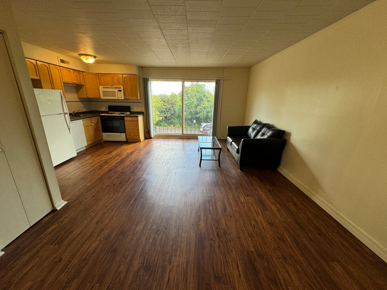2-Bedroom at 721 E Kingsley
