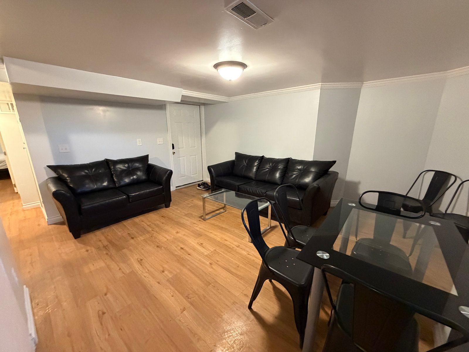 4-Bedroom at 820 E Kingsley
